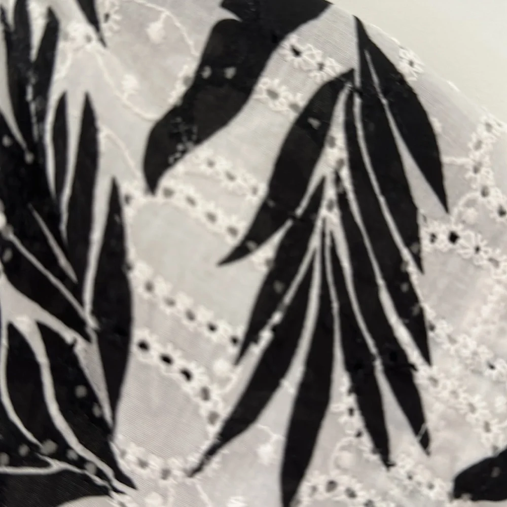 Loft Black and White Blouse Medium - Picture 4 of 5